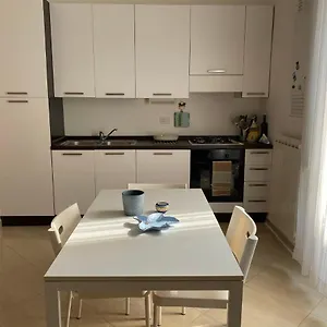 Apartment Three Kings, Naples